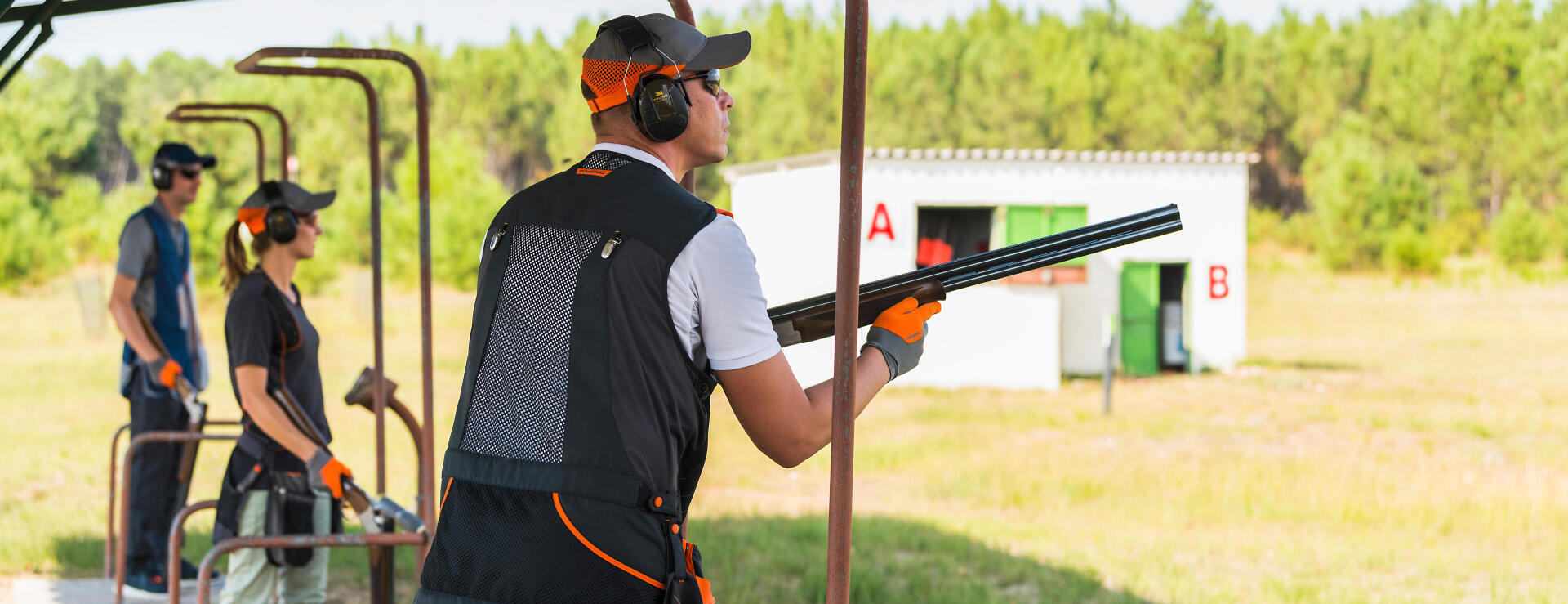 Everything you need to know about down the line (DTL) clay pigeon shooting: presentation 