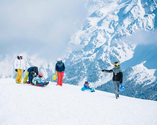 Les bienfaits du ski, un sport à découvrir avec les conseils sportifs Décathlon