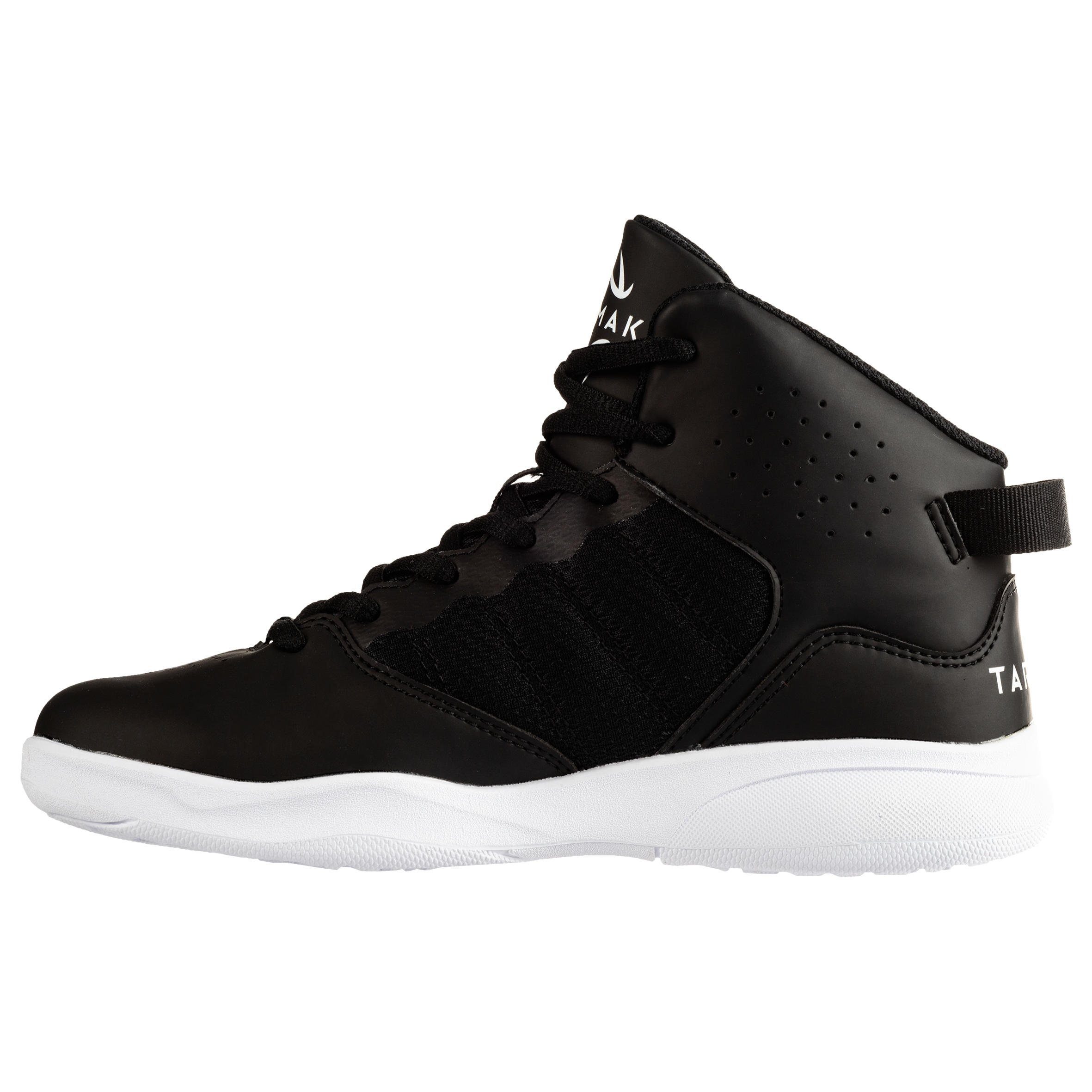 black basketball shoes boys