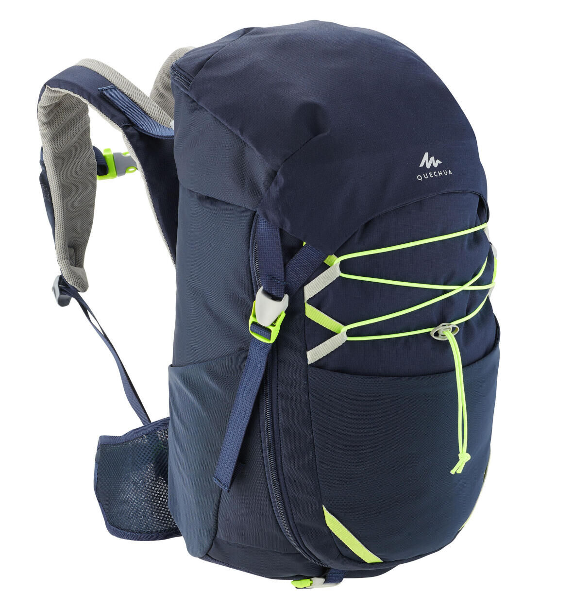 WHAT TO TAKE IN YOUR BACKPACK WHEN GOING HIKING WITH YOUR PRE-TEEN?
