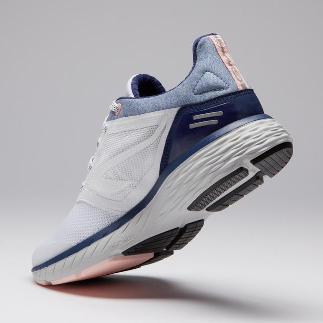 comfortable white runners