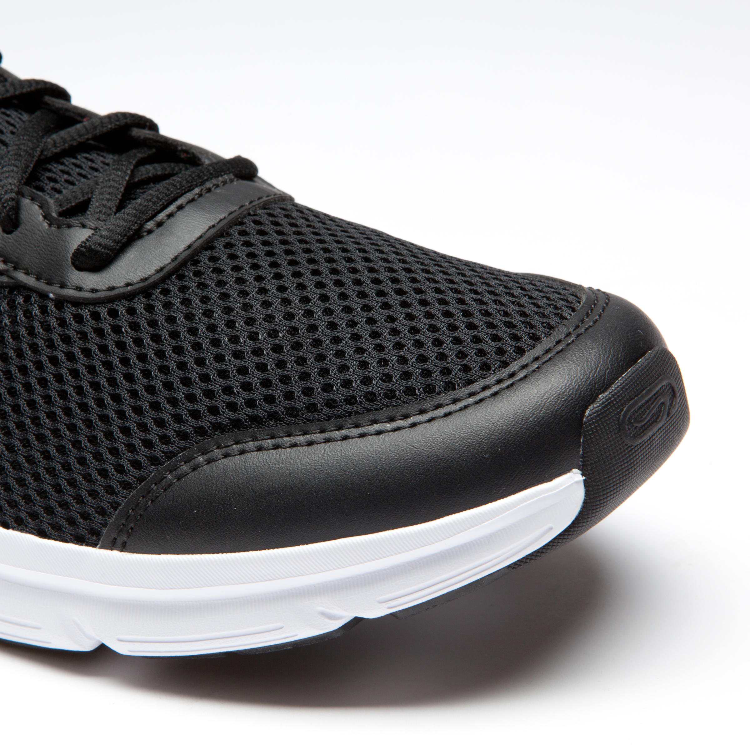 tenis grises hombre