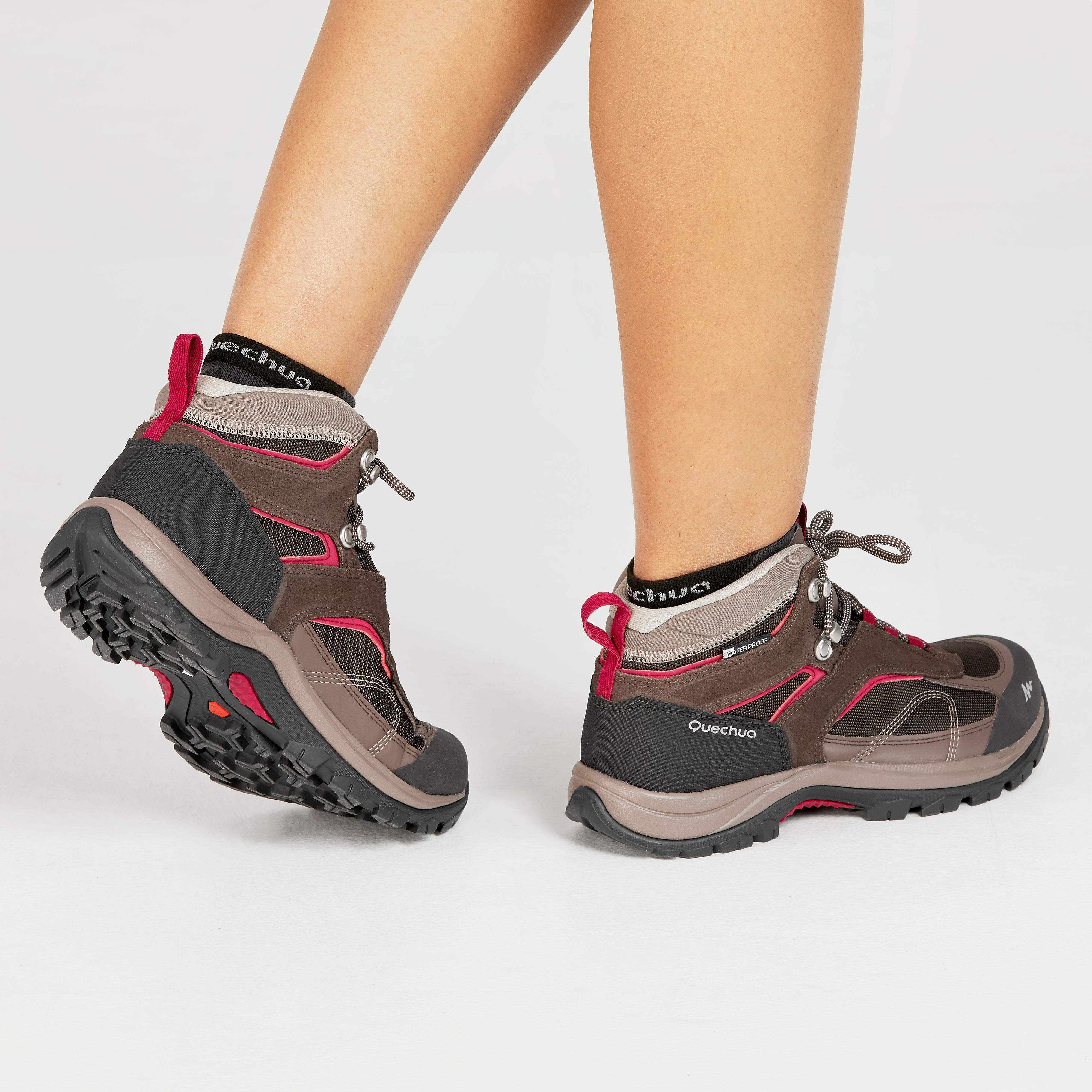 Обувь множественное. Ботинки mh100. Ботинки женские mh100. Quechua Waterproof обувь. Men's Hiking Shoes Mid Waterproof mh100.