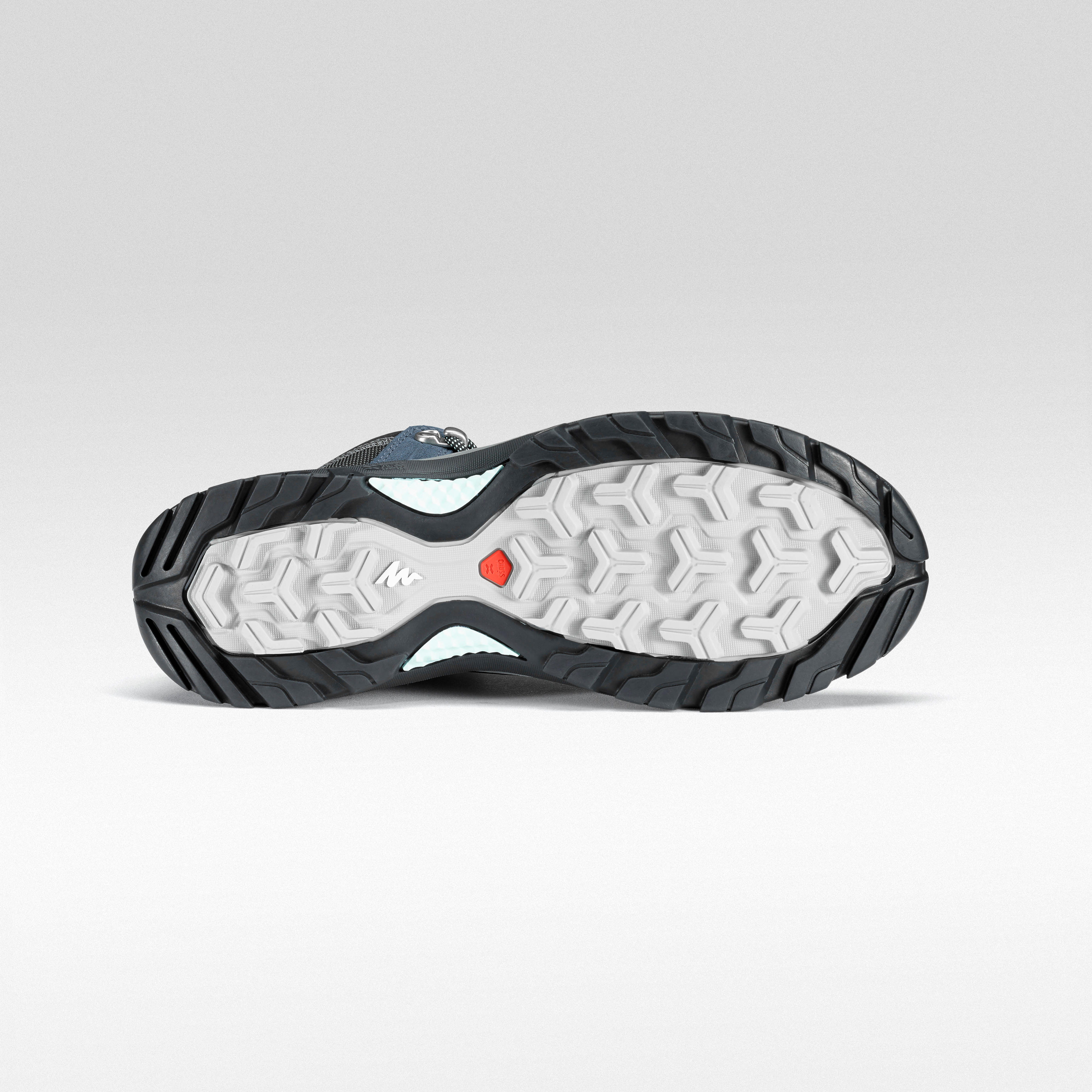 nike women's hiking shoes waterproof