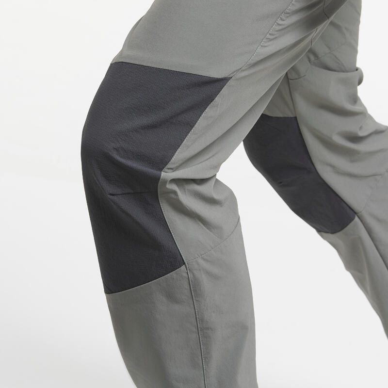 Pánské turistické kalhoty MH500 khaki 