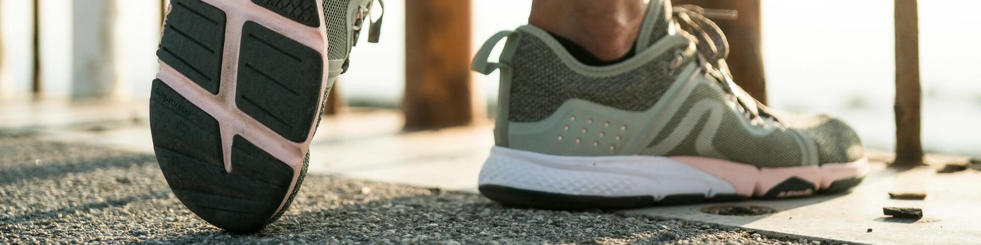 Hoe kies ik sportieve wandelschoenen