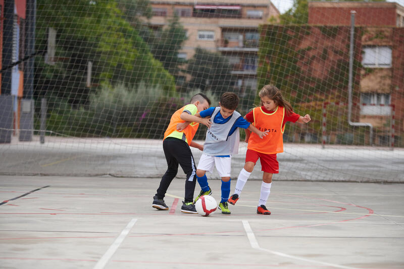 Kinderen en zaalvoetbal: een goede combinatie!