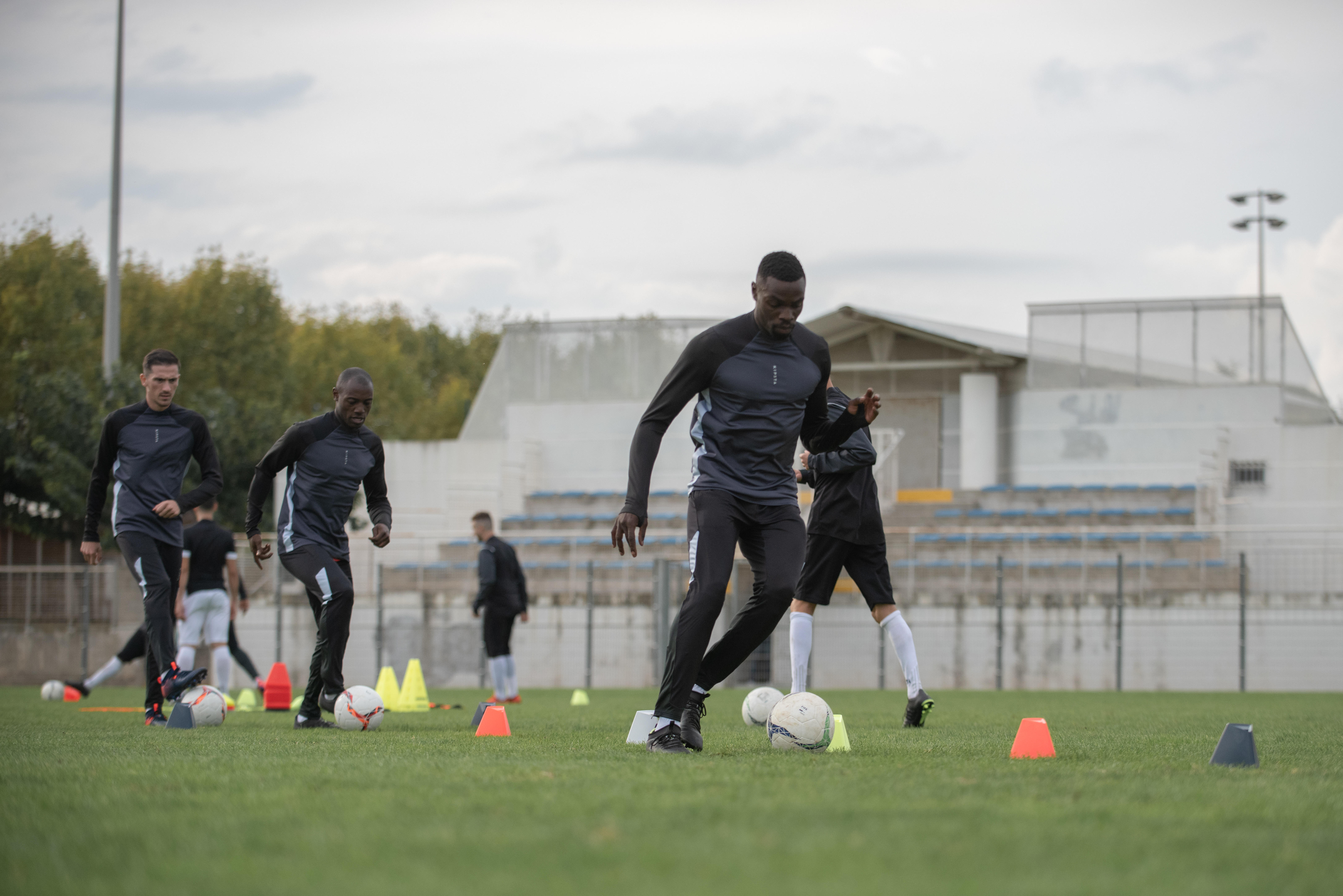 Sudadera Fútbol Kipsta T500 adulto negro carbono - Decathlon