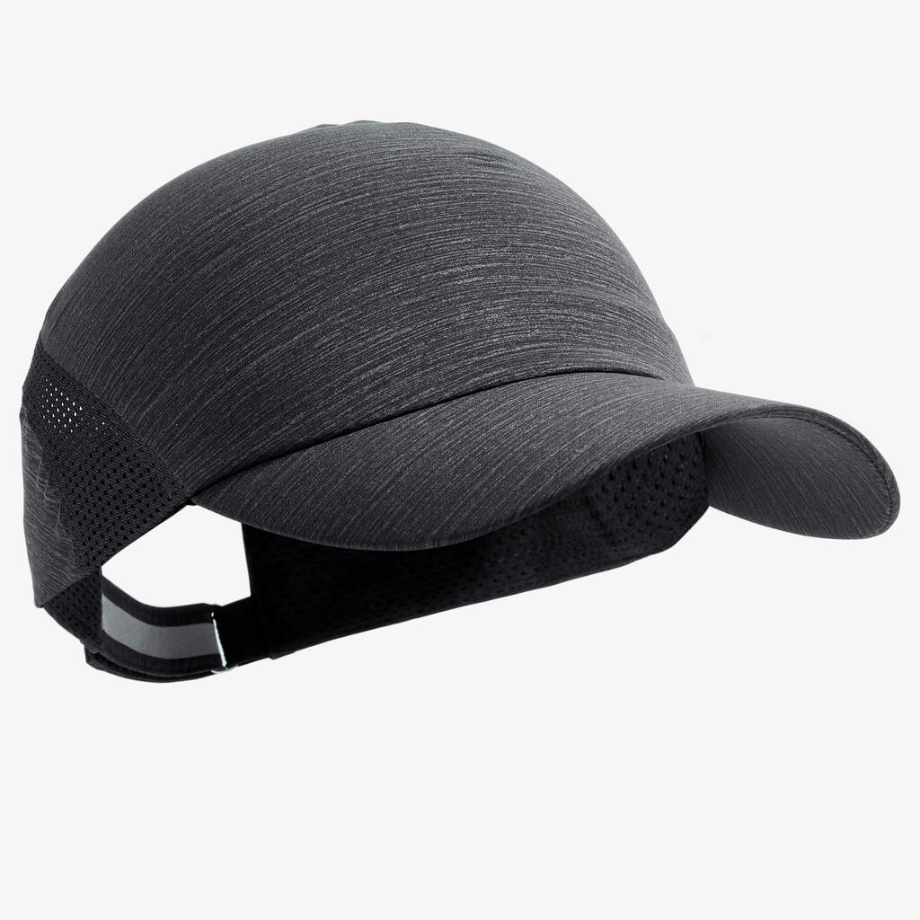 Running cap
mottled black
adjustable: head size 51 a 63 cm
men women