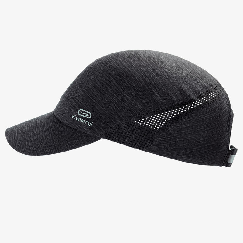 CASQUETTE RUNNING
NOIR CHINé
AJUSTABLE : TOUR DE TETE 51 A 63 CM
Homme Femme