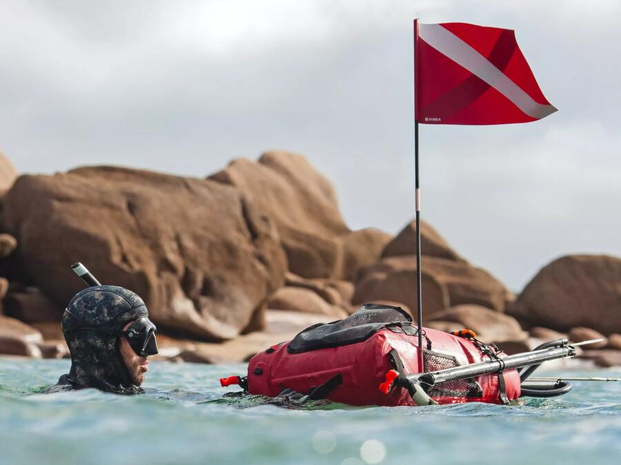 Die Reparatur eines Freediving-Boards