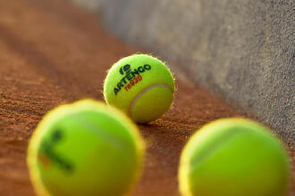 guide-how-to-choose-your-tennis-balls