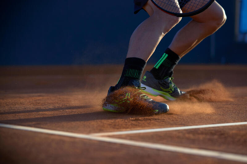 Welche Tennisschuhe brauche ich bei welchem Boden?