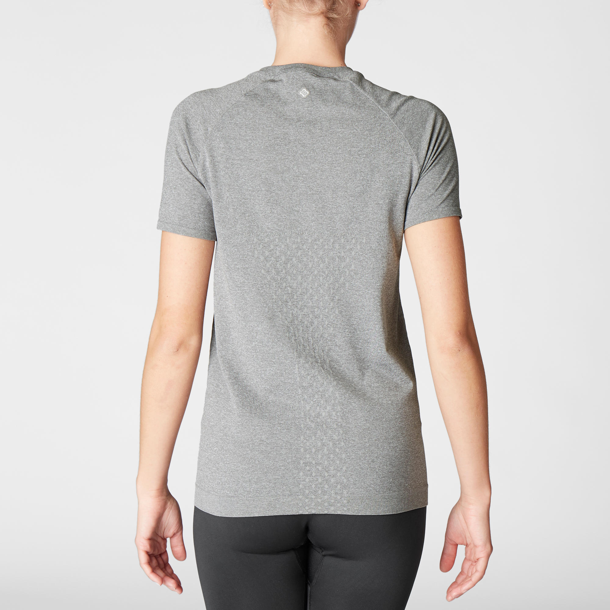 

Women's Seamless Dynamic Yoga T-Shirt - Mottled Grey -  By KIMJALY | Decathlon
