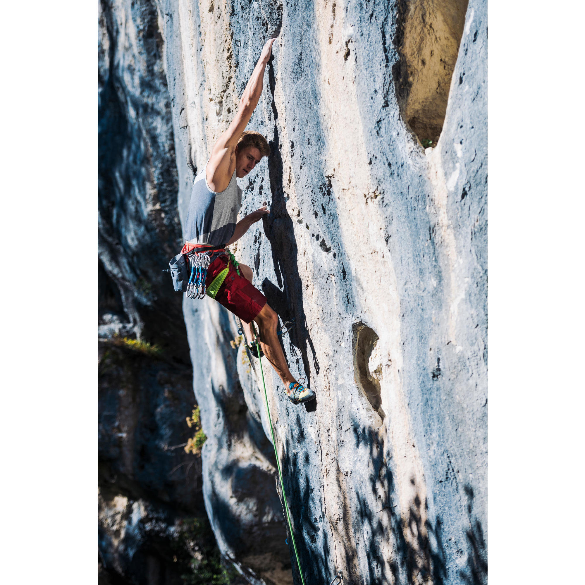 Short arrampicata uomo VERTIKA STRETCH rossi SIMOND | DECATHLON
