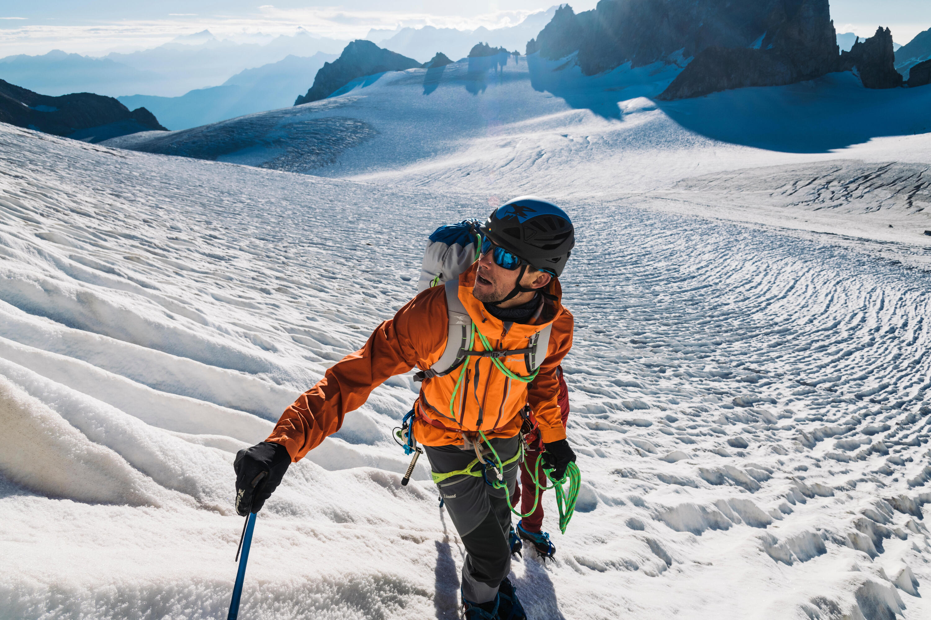 Men's Mountaineering Waterproof Jacket - Alpinism Light Orange 2/11