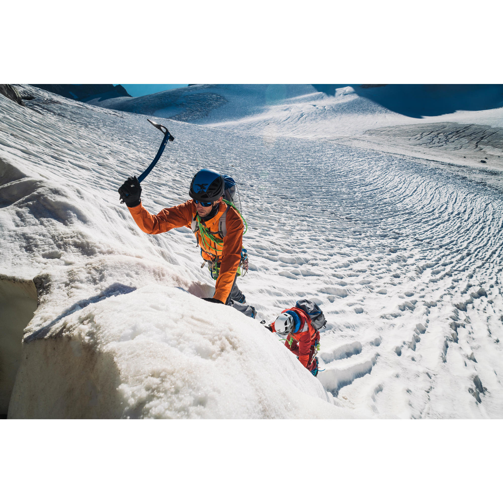 Waterproof mountaineering jacket MEN - ALPINISM LIGHT Orange