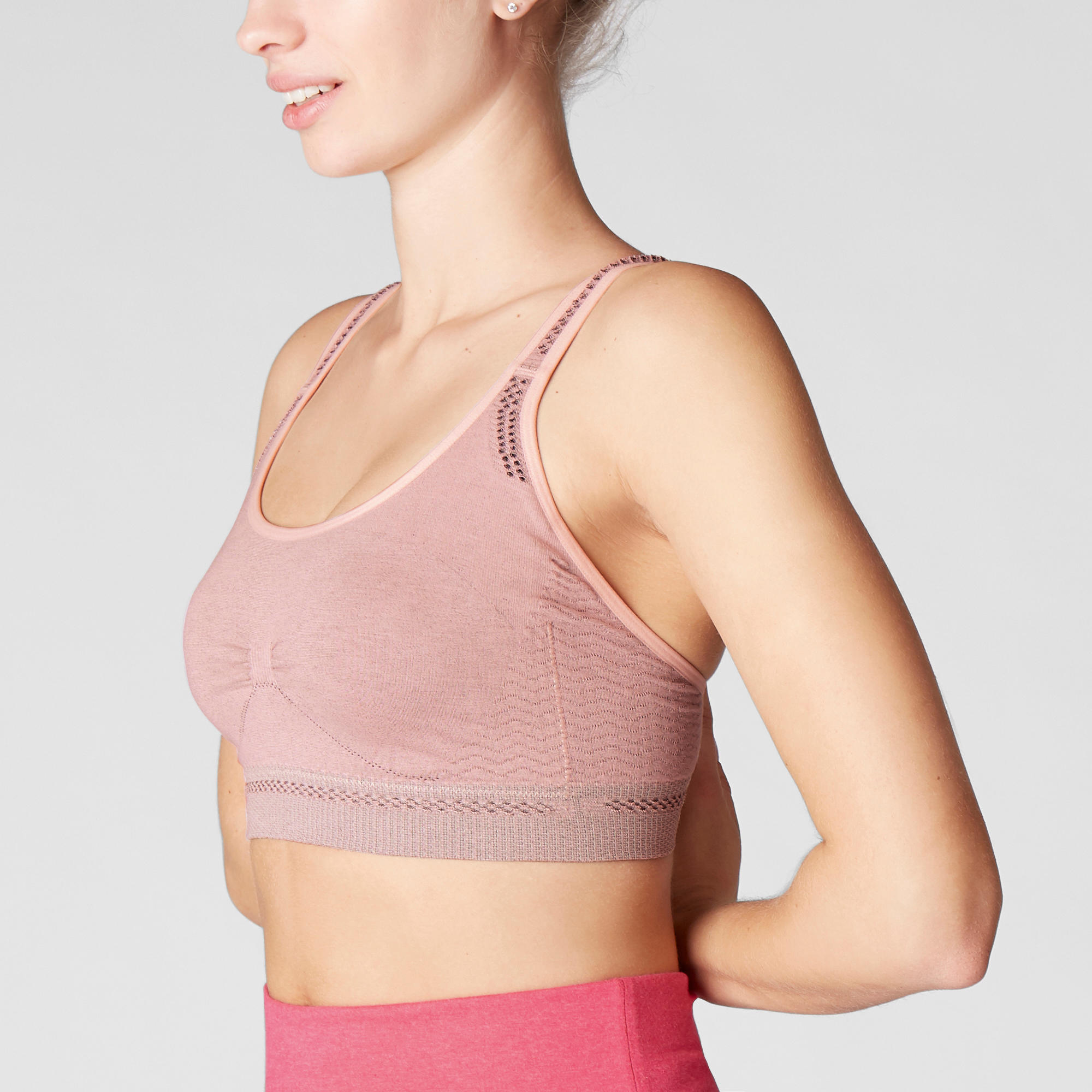 

Seamless Gentle Yoga Sports Bra - Pale Pink -  By KIMJALY | Decathlon