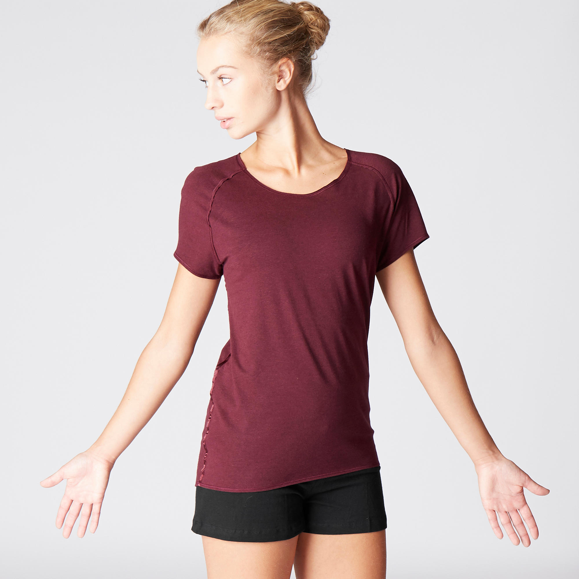

Women's Gentle Yoga Organic Cotton T-Shirt - Burgundy -  By DOMYOS | Decathlon, Red