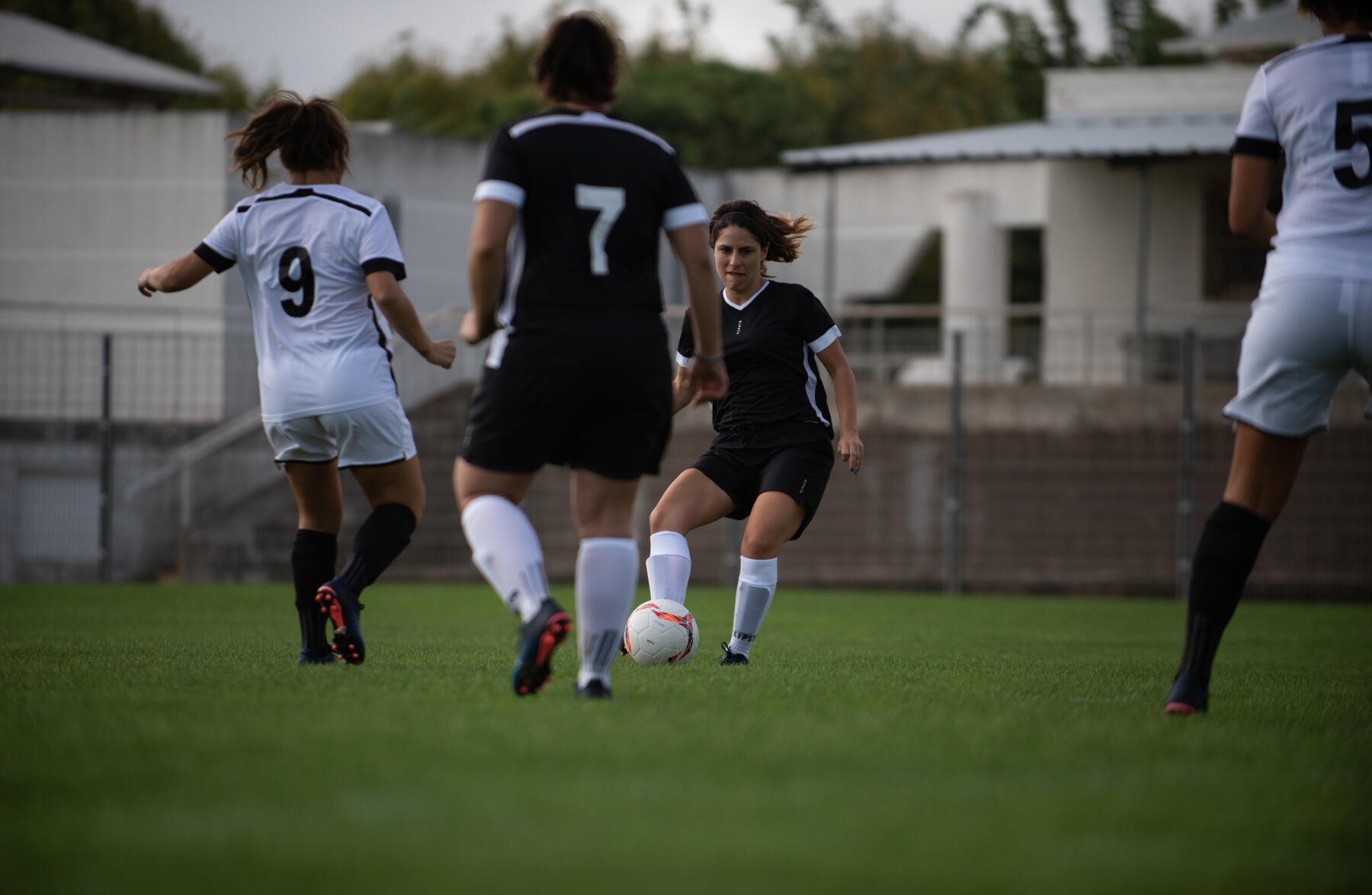 Comment bien laver et entretenir ses chaussures de foot ?