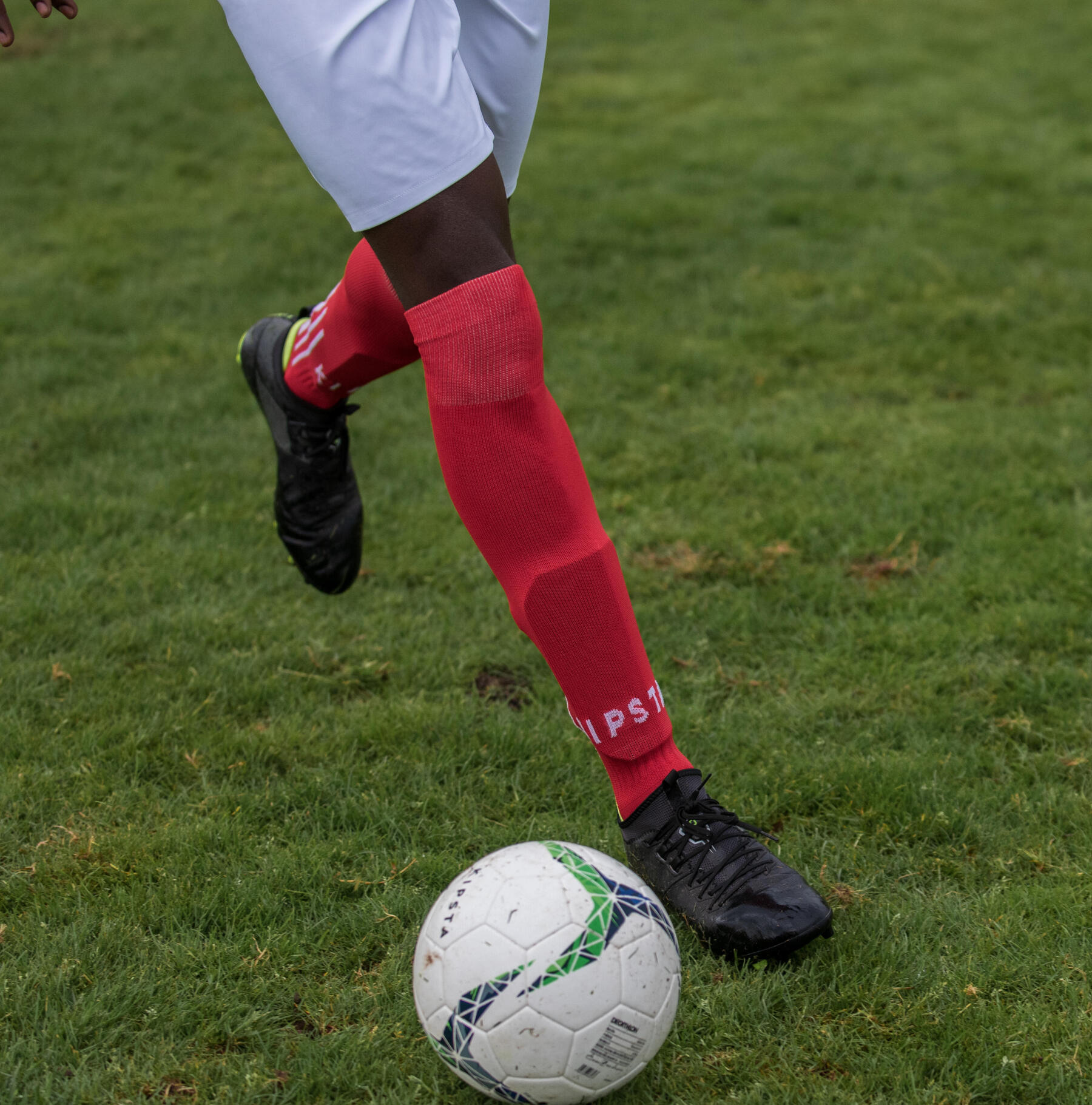 Comment-choisir-son-ballon-de-football-académique