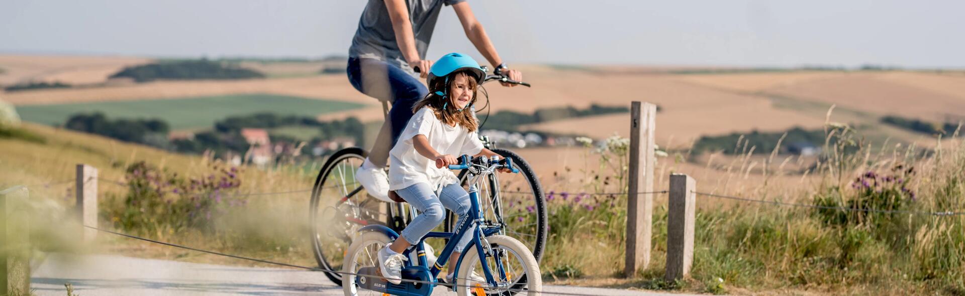 Lehre dein Kind Radfahren: einige praktische Übungen