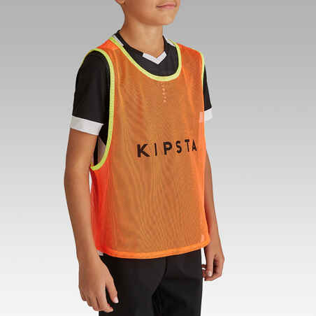 Chasuble sports collectifs enfant orange fluo