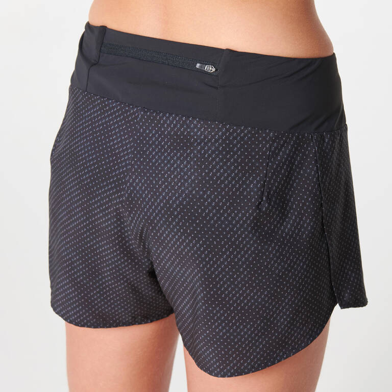 KIPRUN LIGHT WOMEN'S LIGHTWEIGHT RUNNING SHORTS - BLACK