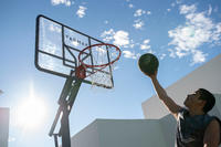 Pro Kids'/Adult Basketball Basket B7002.4m to 3.05m. 7 playing heights.
