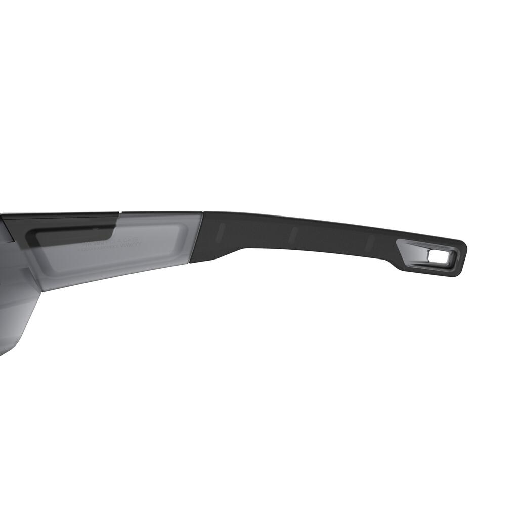 Pieaugušo pārgājienu saulesbrilles, polarizētas, “MH590”, 4. kategorija