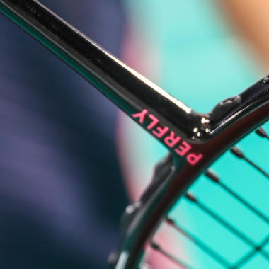 cc un cordage de badminton
