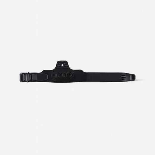 
      Adjustable universal scuba fin strap
  