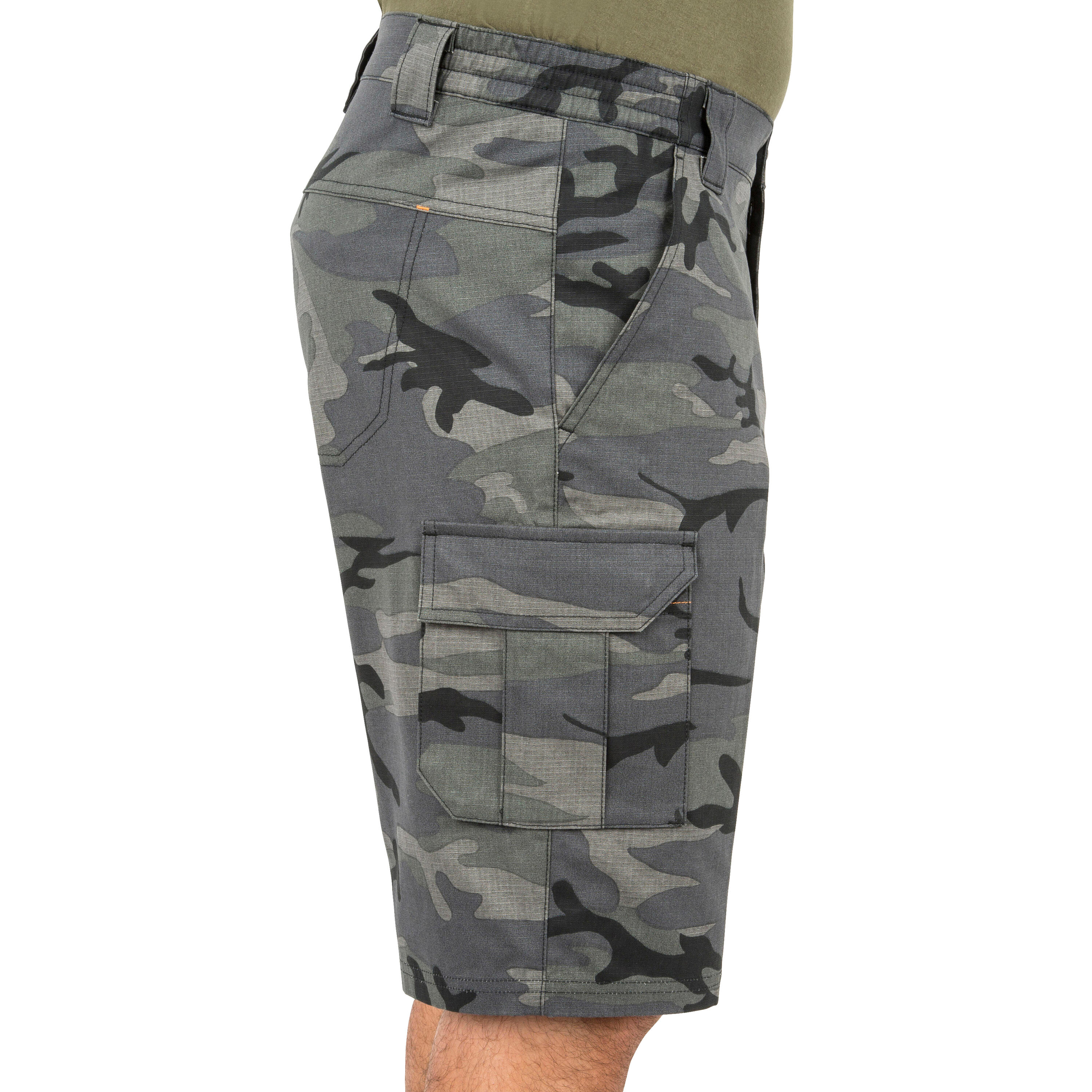 Jagdshorts/Bermuda Shorts 500 Cargo Camouflage Woodland schwarz 31/36
