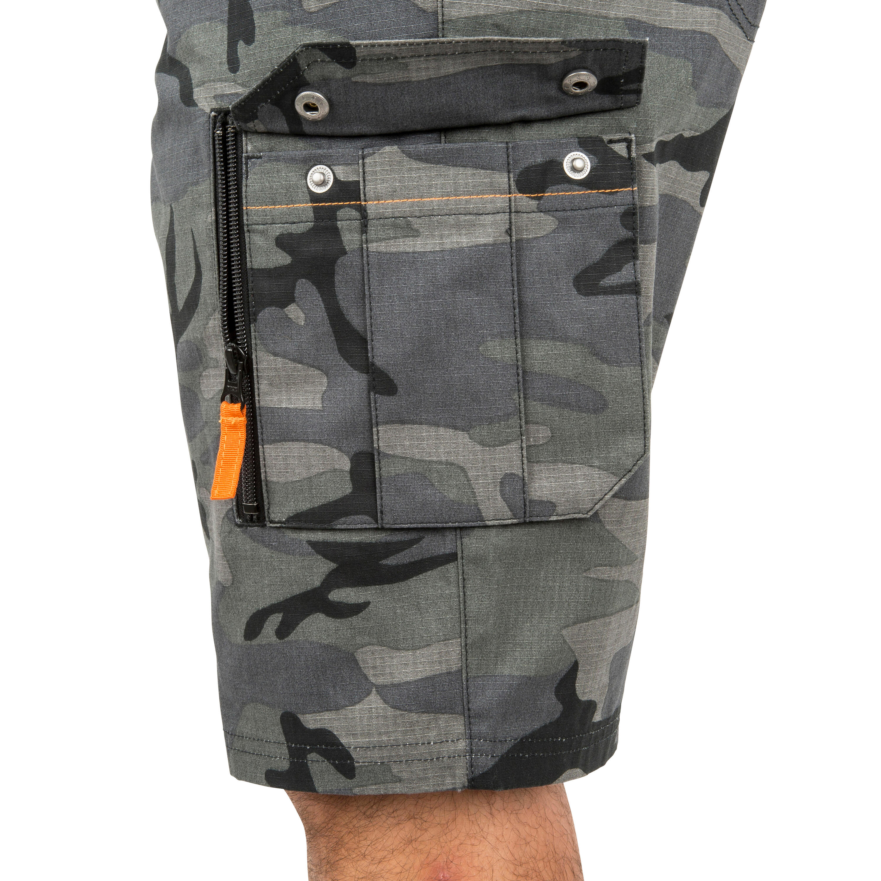 Jagdshorts/Bermuda Shorts 500 Cargo Camouflage Woodland schwarz 28/36