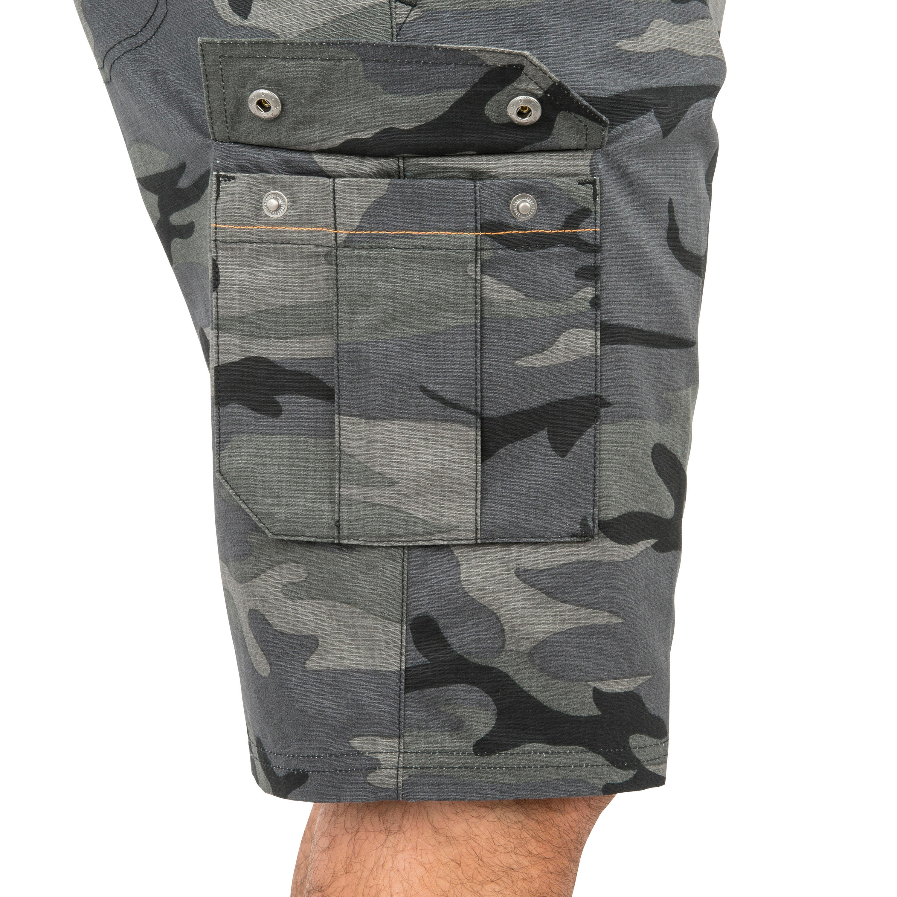 Jagdshorts/Bermuda Shorts 500 Cargo Camouflage Woodland schwarz 27/36