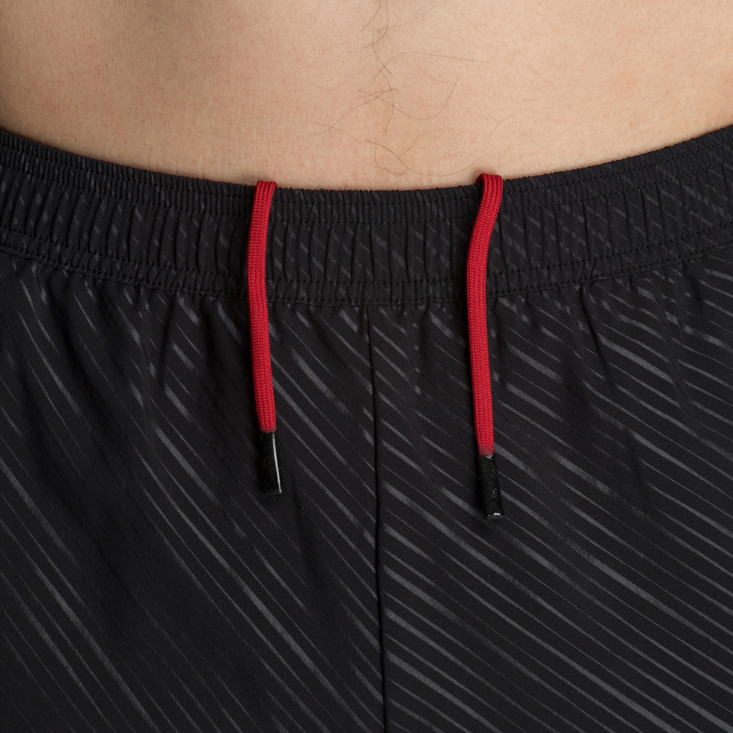 

Shorts 560 M Black Red