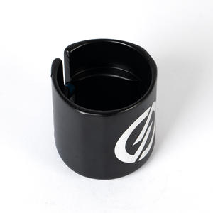 Kit abrazadera de ajuste negra para patinete Town EF