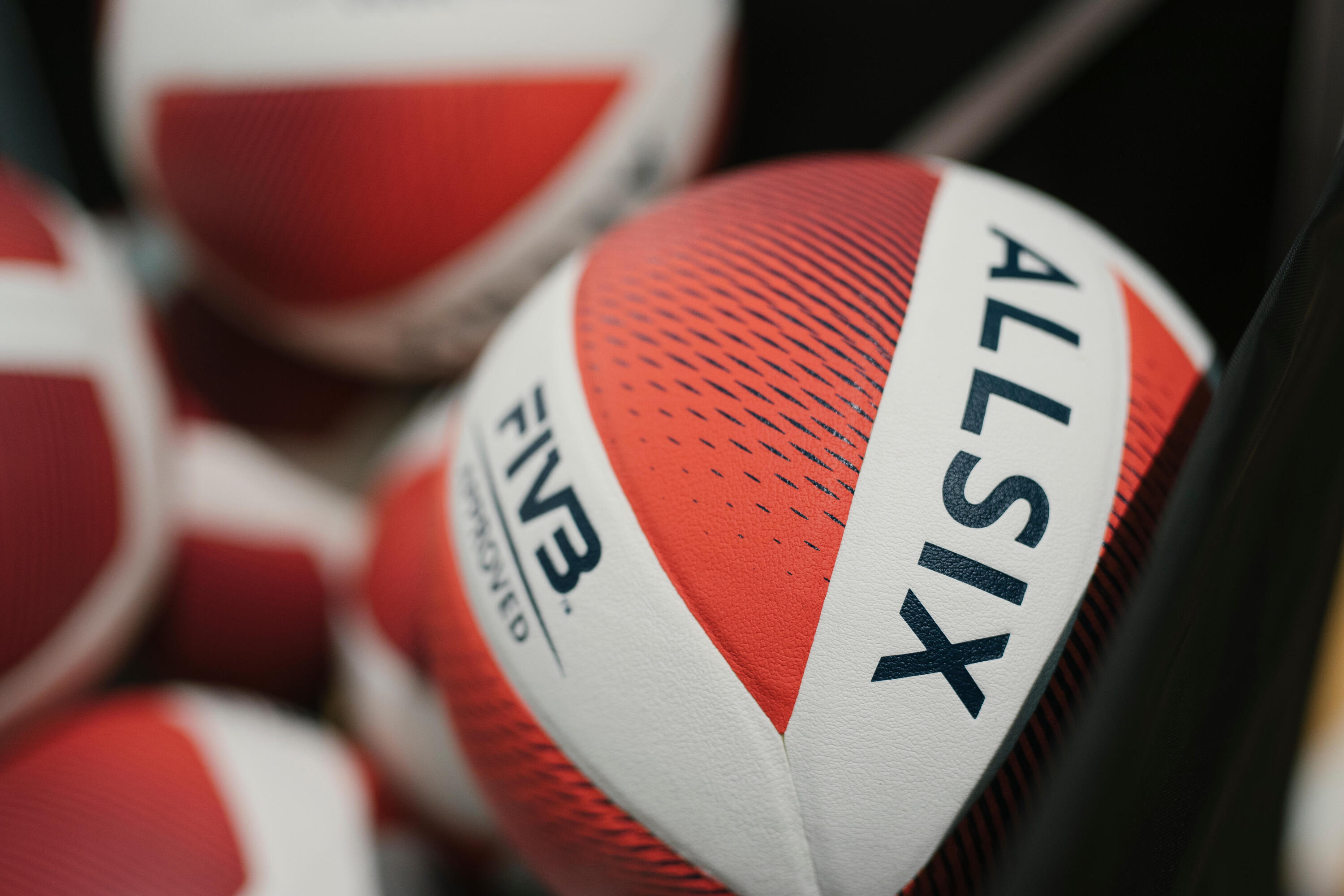 Volleyball Größe 5 - V900 FIVB Approved weiß/rot  6/13