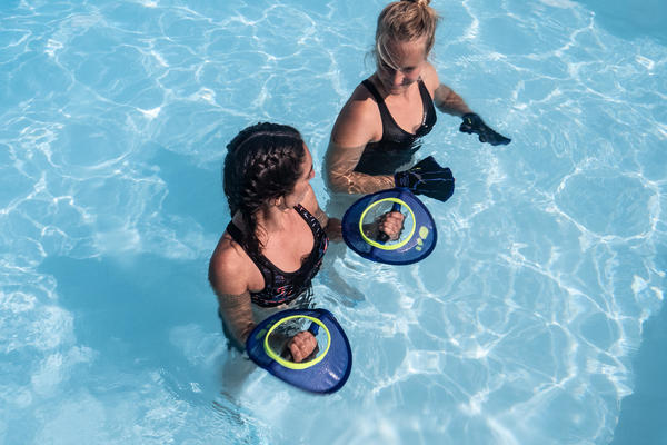 Das-ist-Aquagym.jpg Aquagym ist eine sportliche Variante von Aquafitness