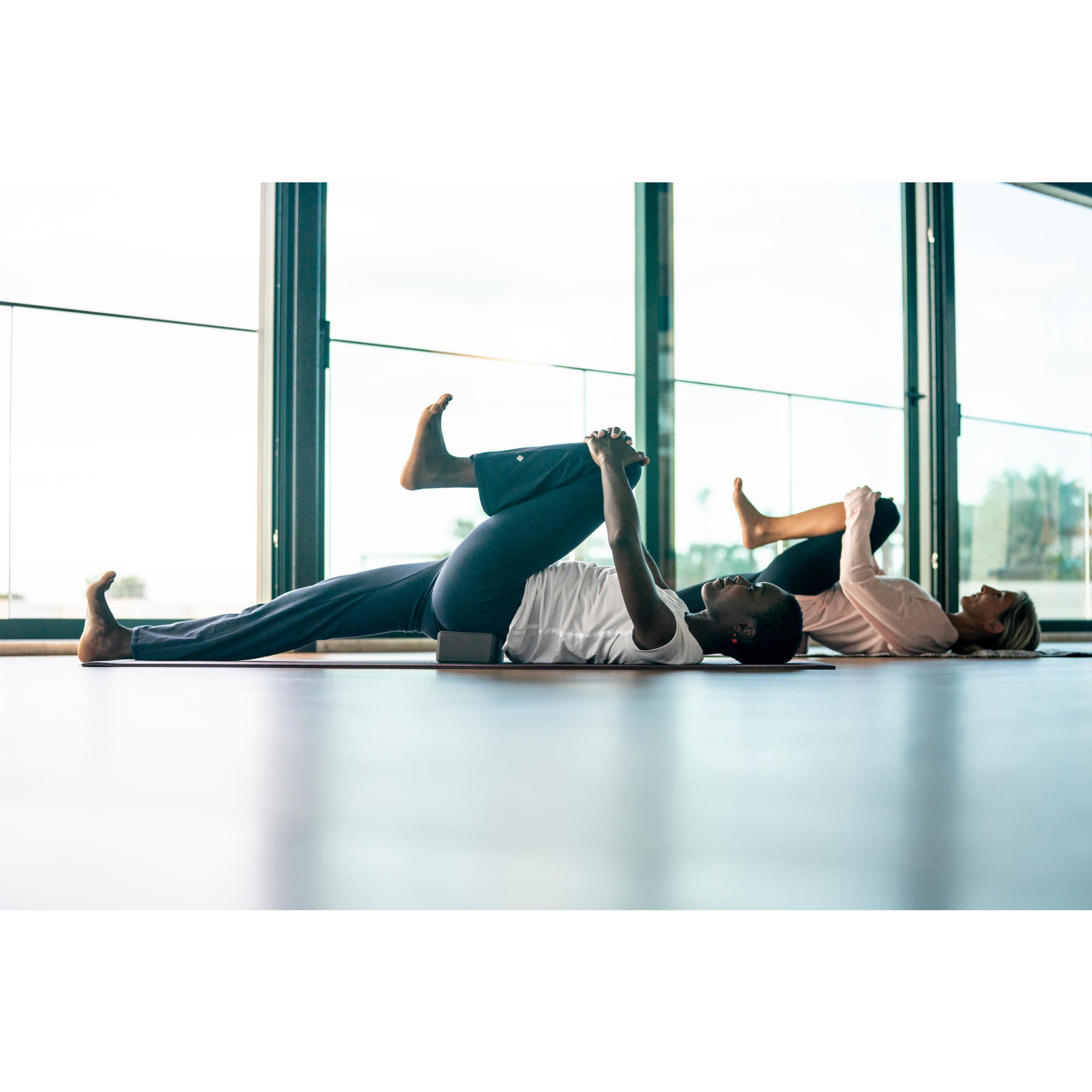 БРЮКИ ДЛЯ МЯГКОЙ ЙОГИ ЖЕНСКИЕ ЭКОЛОГИЧНЫЕ ТЕМНО-СИНИЕ KIMJALY