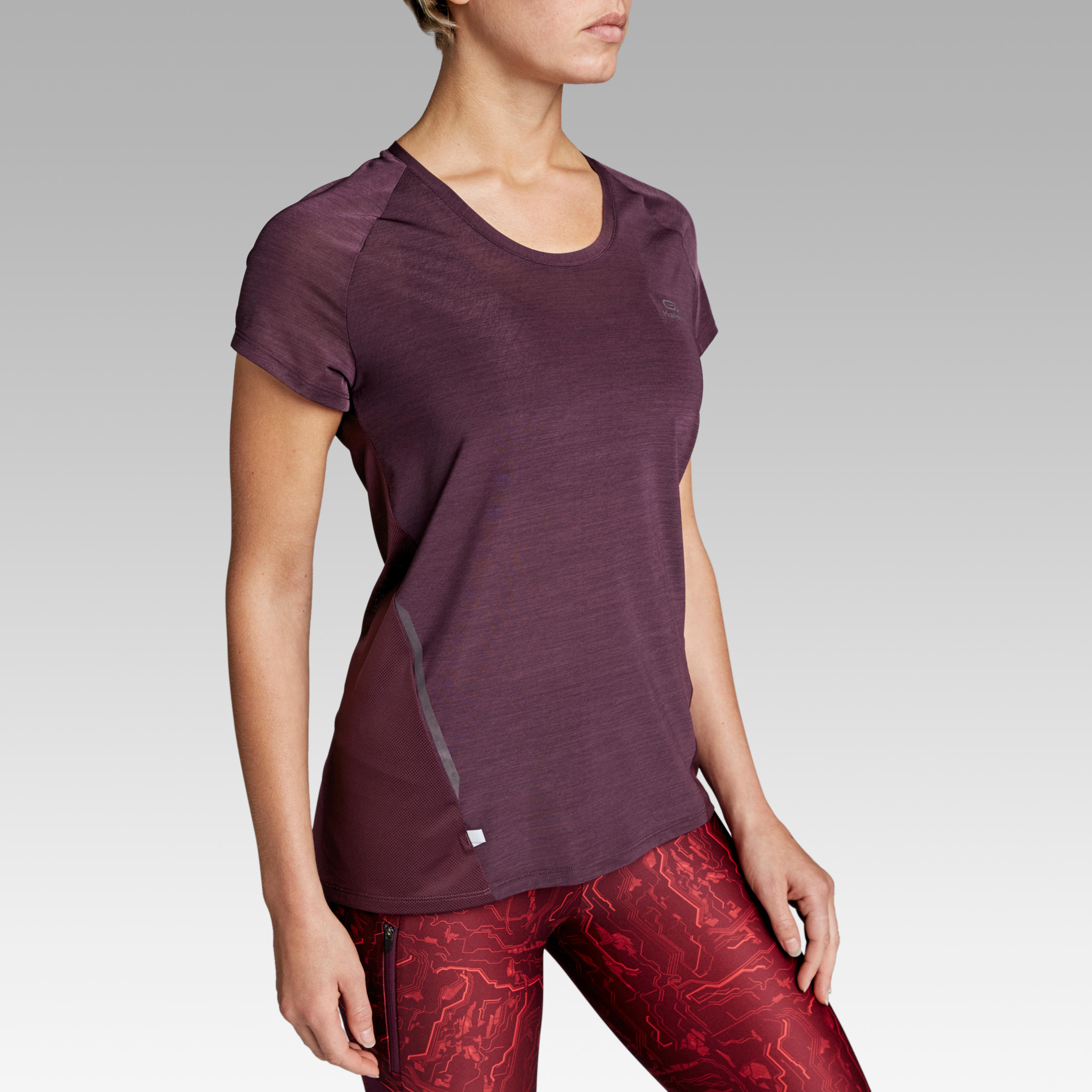 RUN LIGHT WOMEN'S T-SHIRT - PLUM 3/8