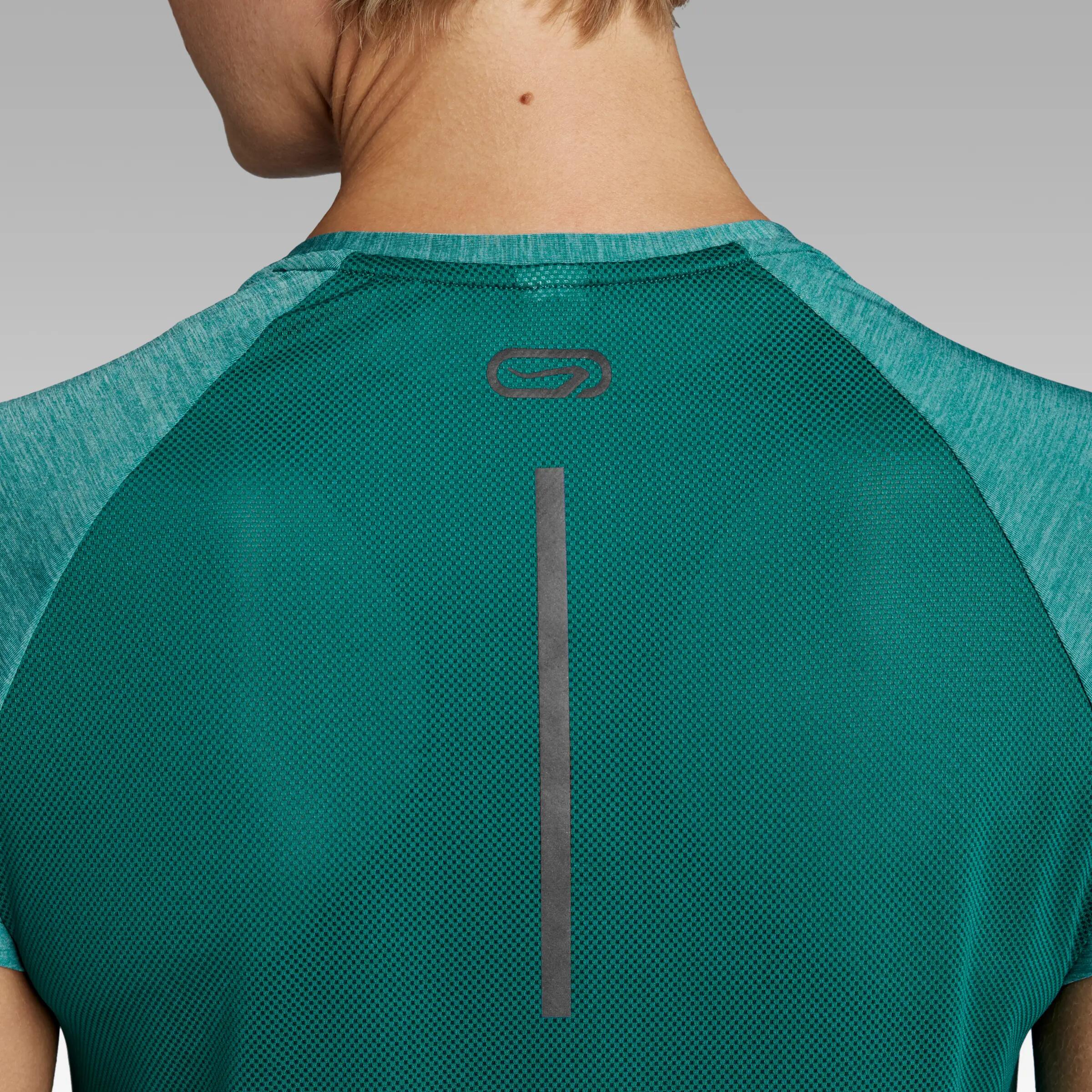 Run Light Women's Running T-shirt - Green 6/11