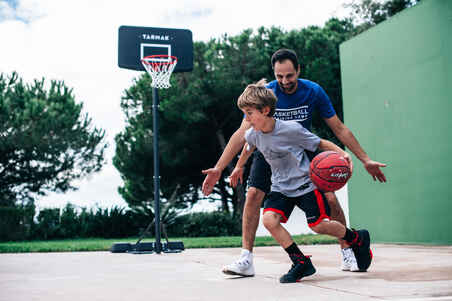 سلة كرة السلةB100للأطفال/ الكبار- أسود يمكن تعديلها بين 2.2 م إلى 3.05م