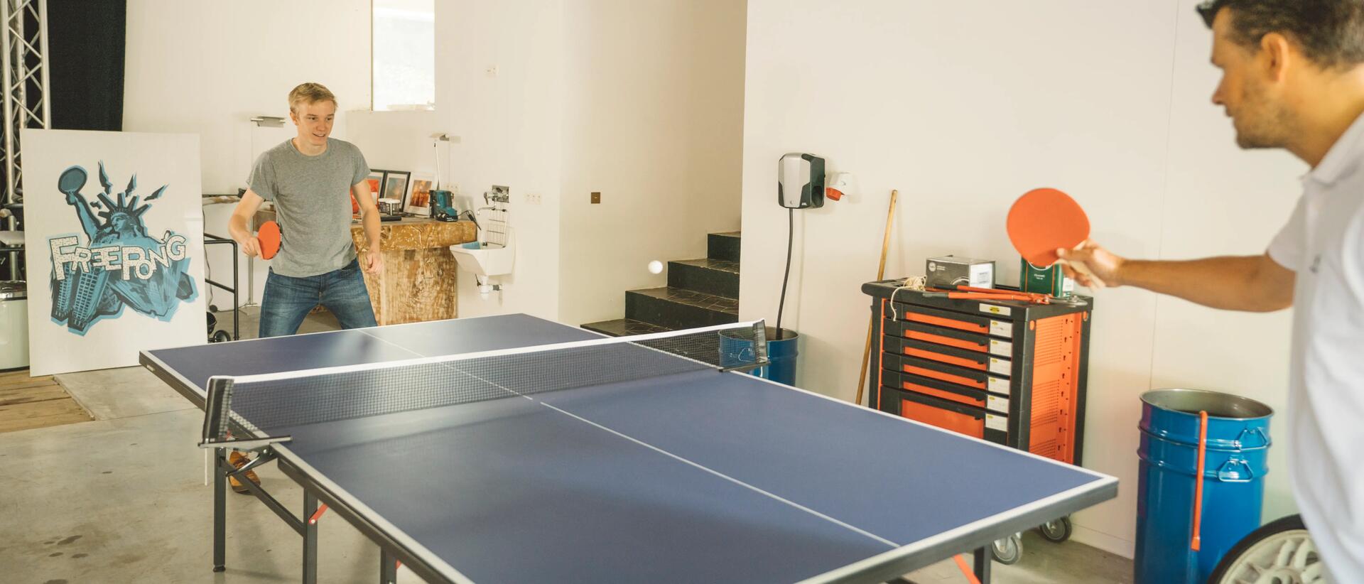 Quelle table de ping pong d’intérieur choisir