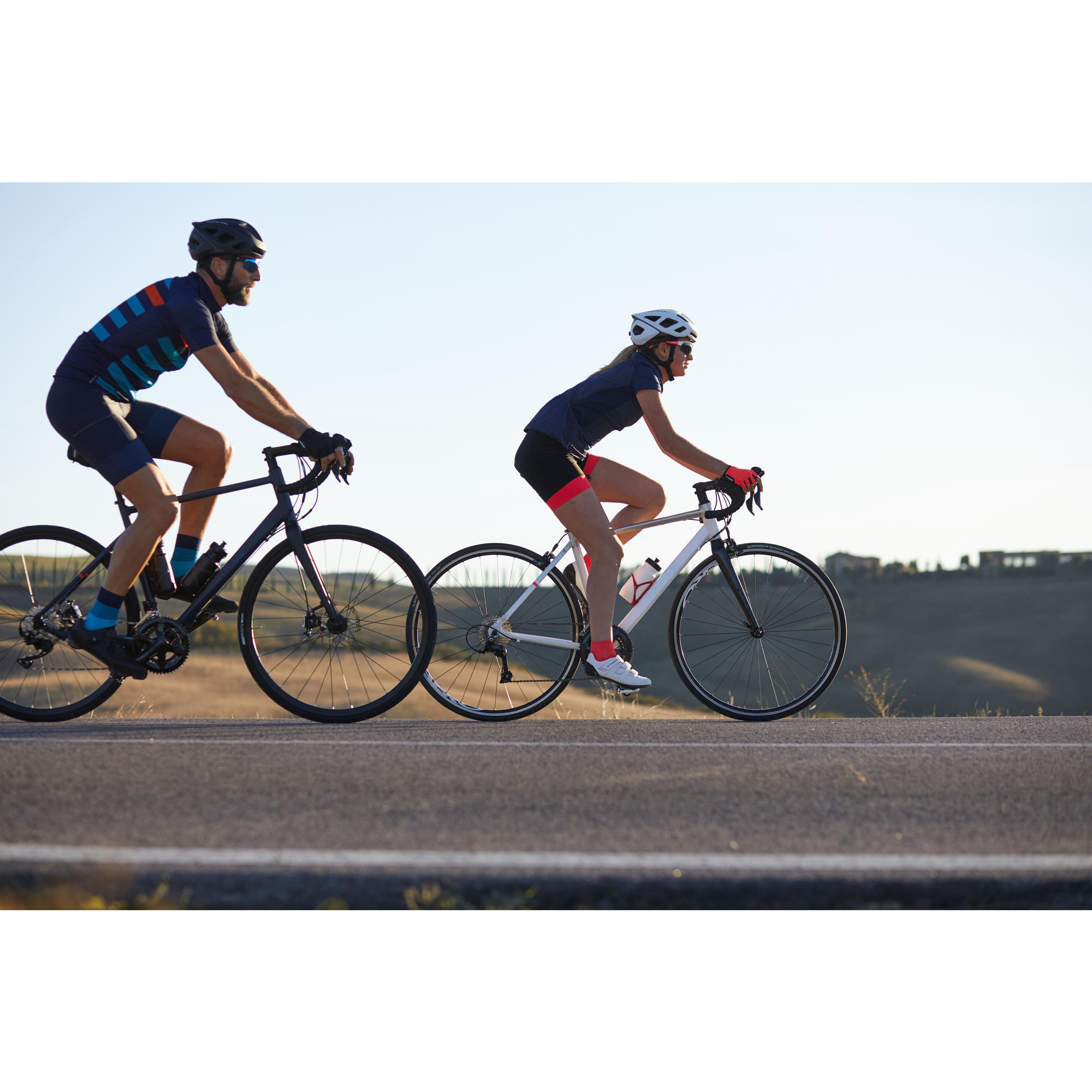 MAILLOT MANCHES COURTES VELO ROUTE FEMME TRIBAN 500 MARINE TRIBAN Decathlon