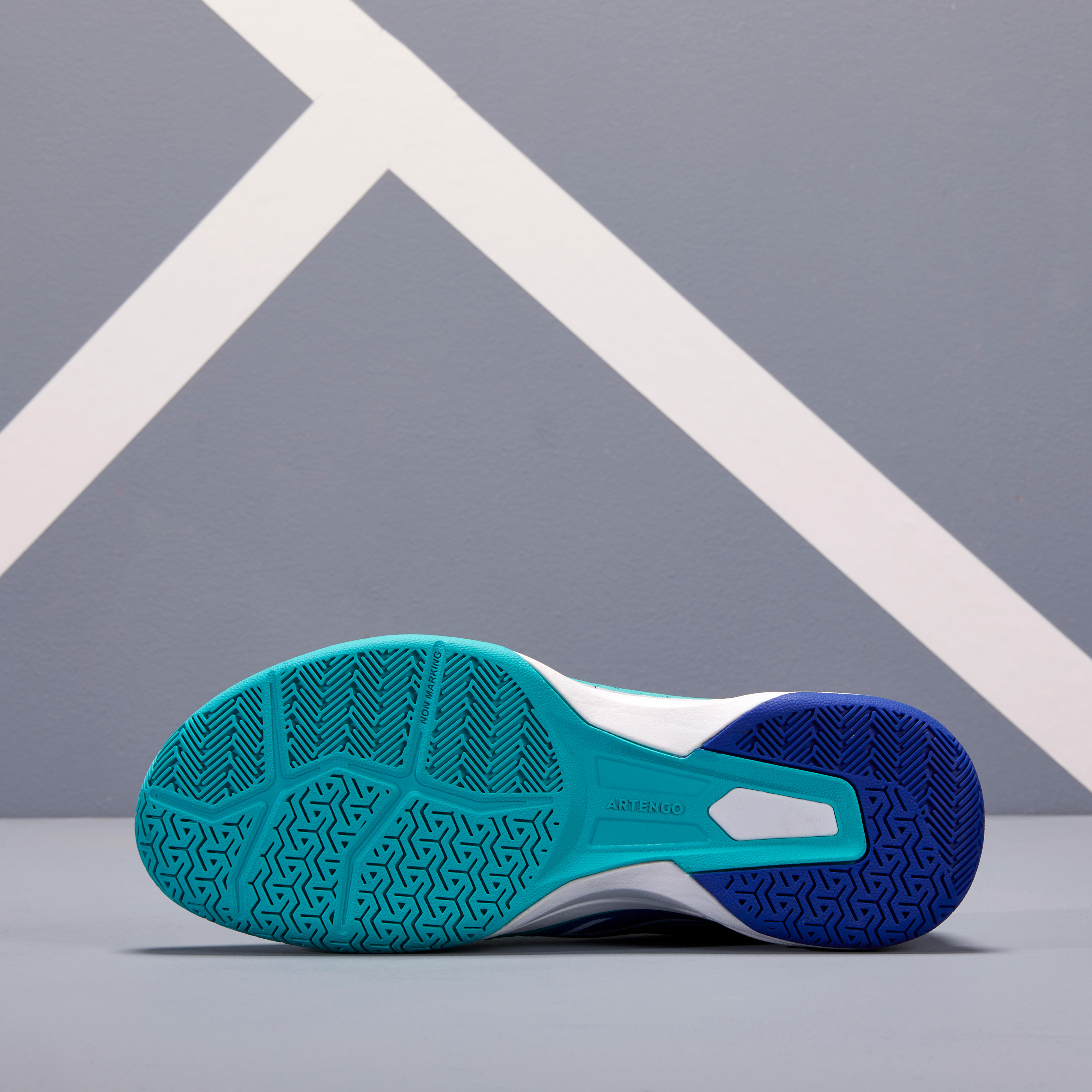 turquoise running shoes