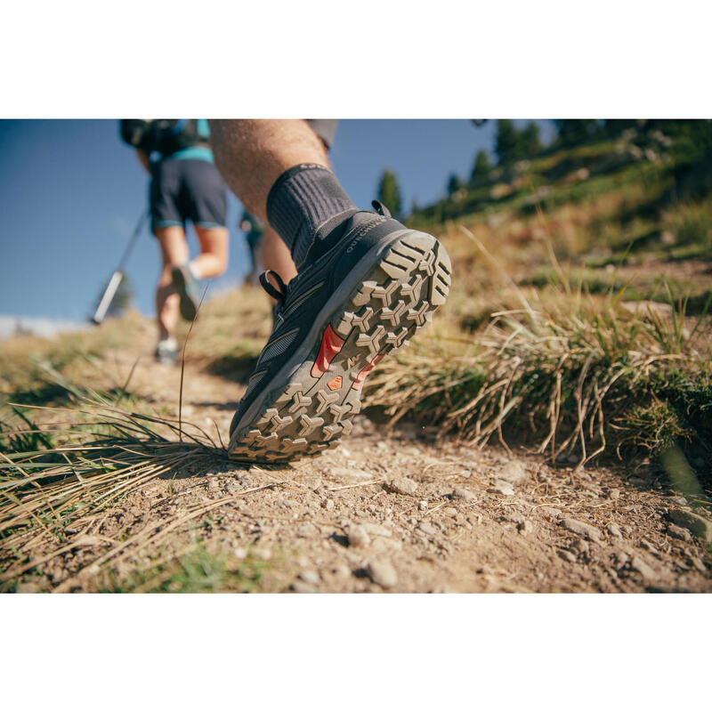 Chaussures de randonnée montagne imperméables, homme MH100 gris