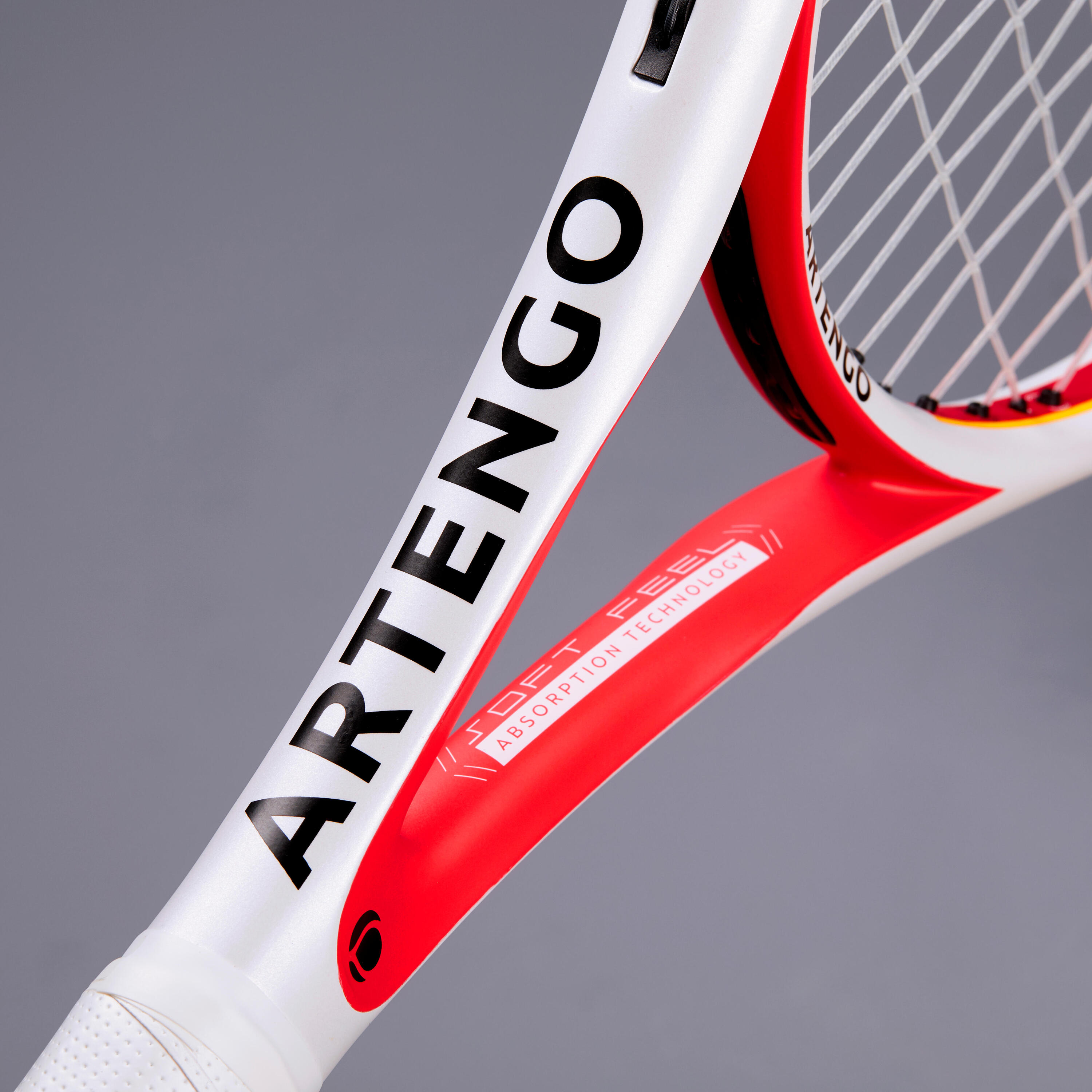 TR560 Lite Adults' Tennis Racket - White 8/13