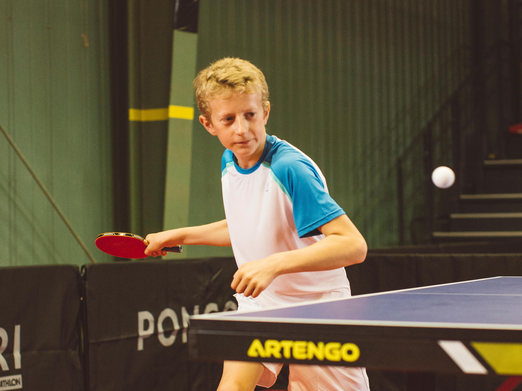 Enfants tennis de table