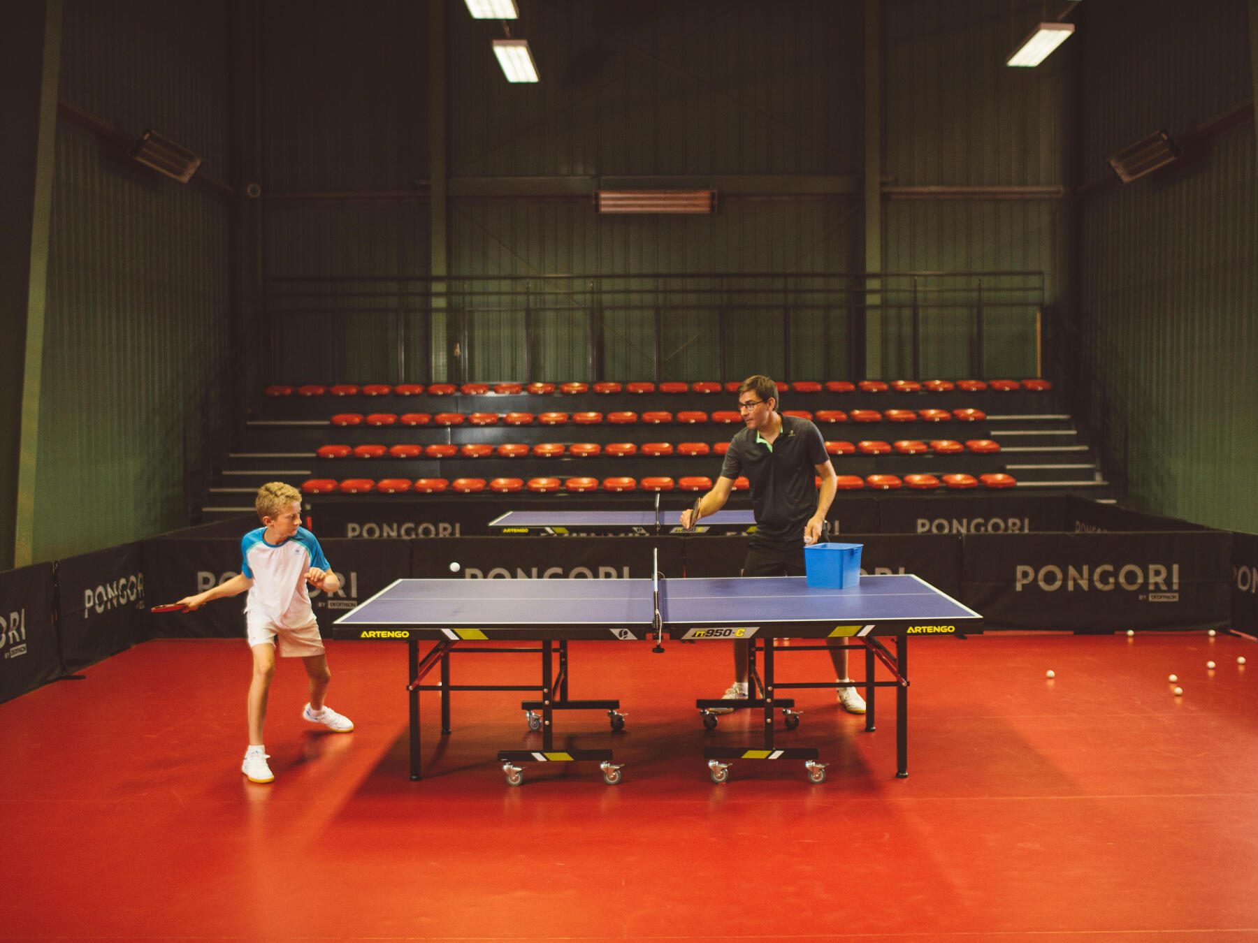 Enfants tennis de table